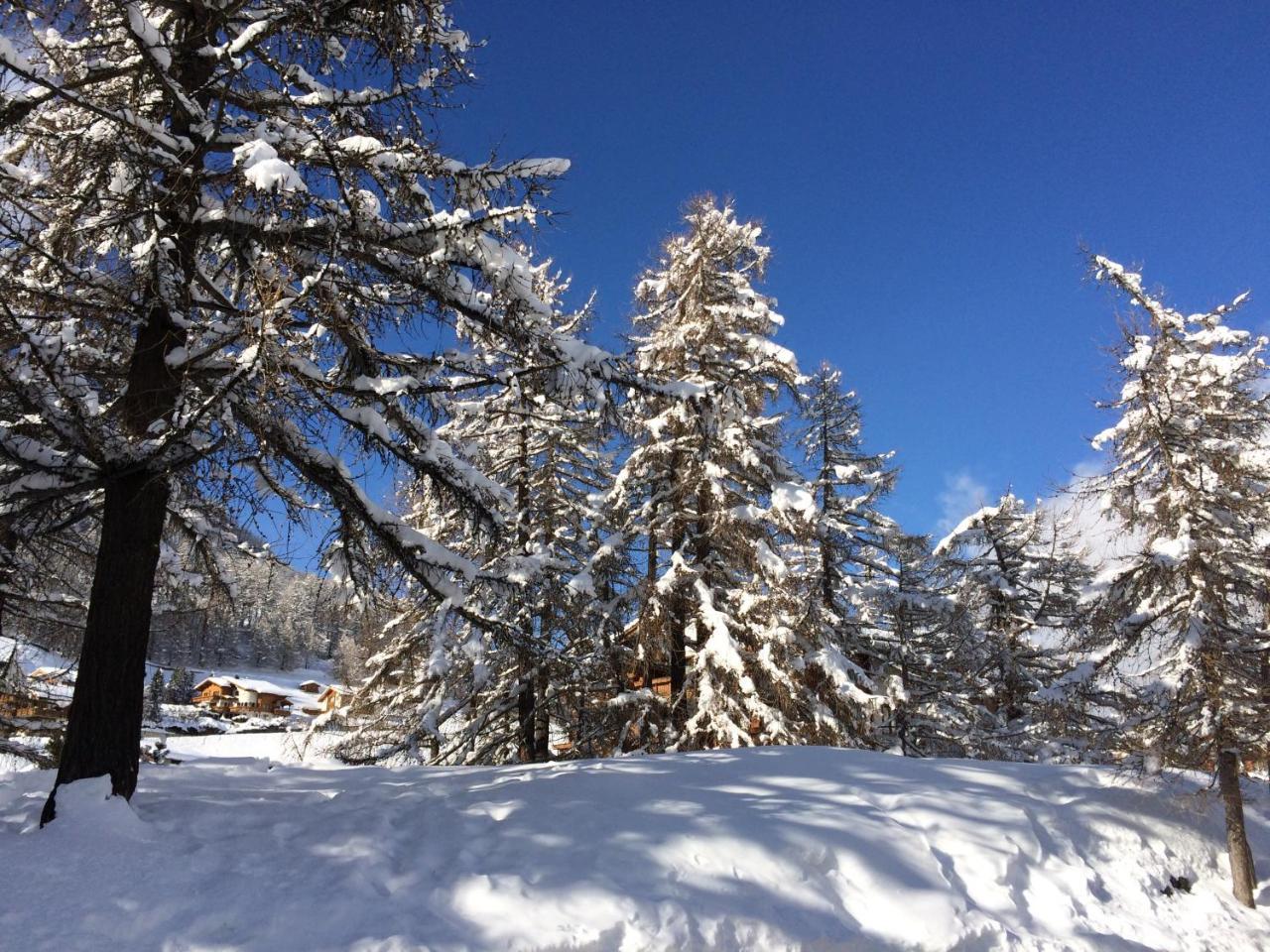 B&B Haus Granit Saas Grund エクステリア 写真