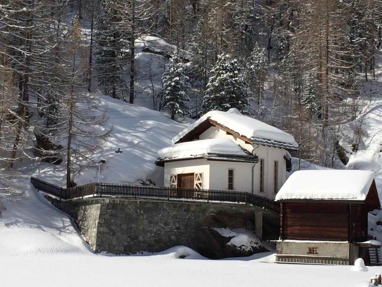 B&B Haus Granit Saas Grund エクステリア 写真